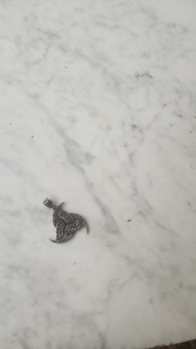 正在寻找一款可以使用至少一年且价格最好低于 10 美元的链条？