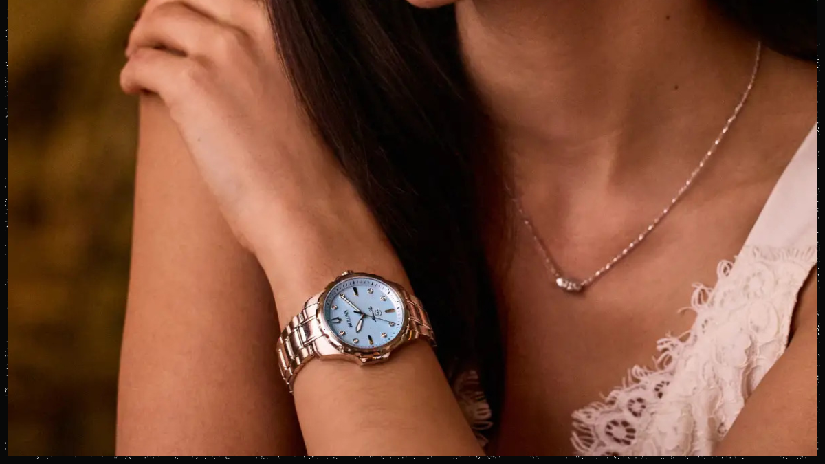 夏季女士蓝色手表