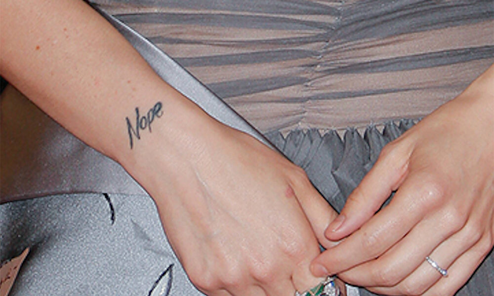 设计师在 2024 年系列中采用宝石