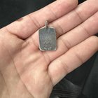 我可以在白金链上佩戴银吊坠吗？