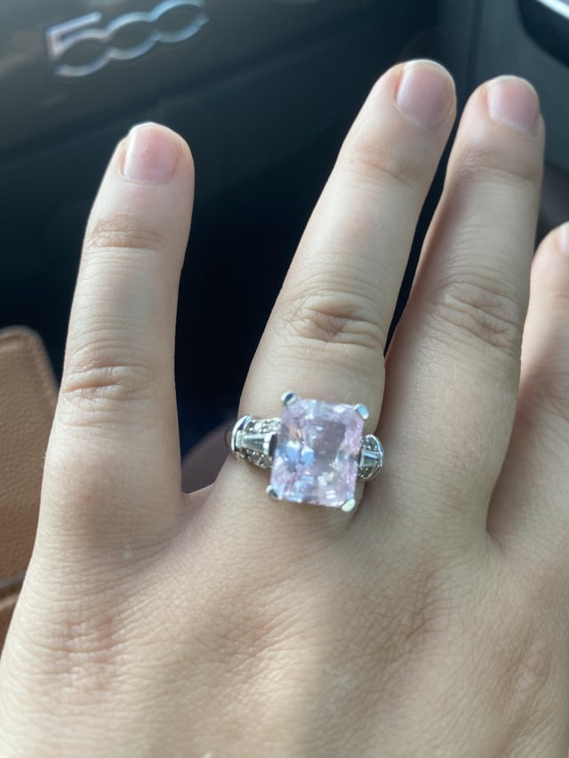 帮忙鉴定一下这颗宝石