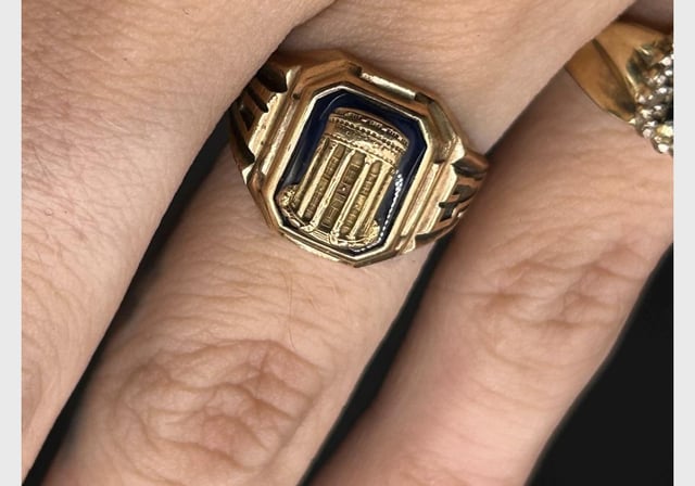 识别班级戒指？