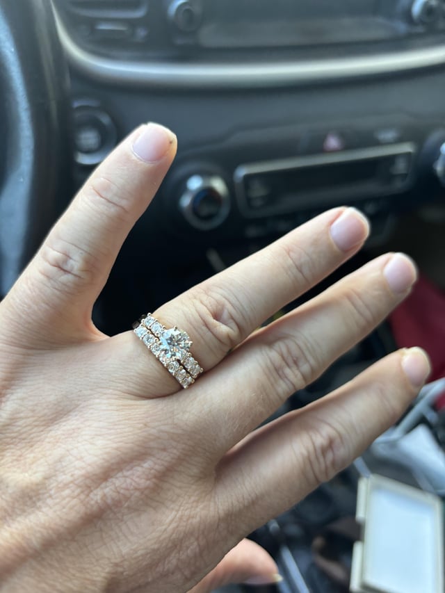 我的戒指在这里！