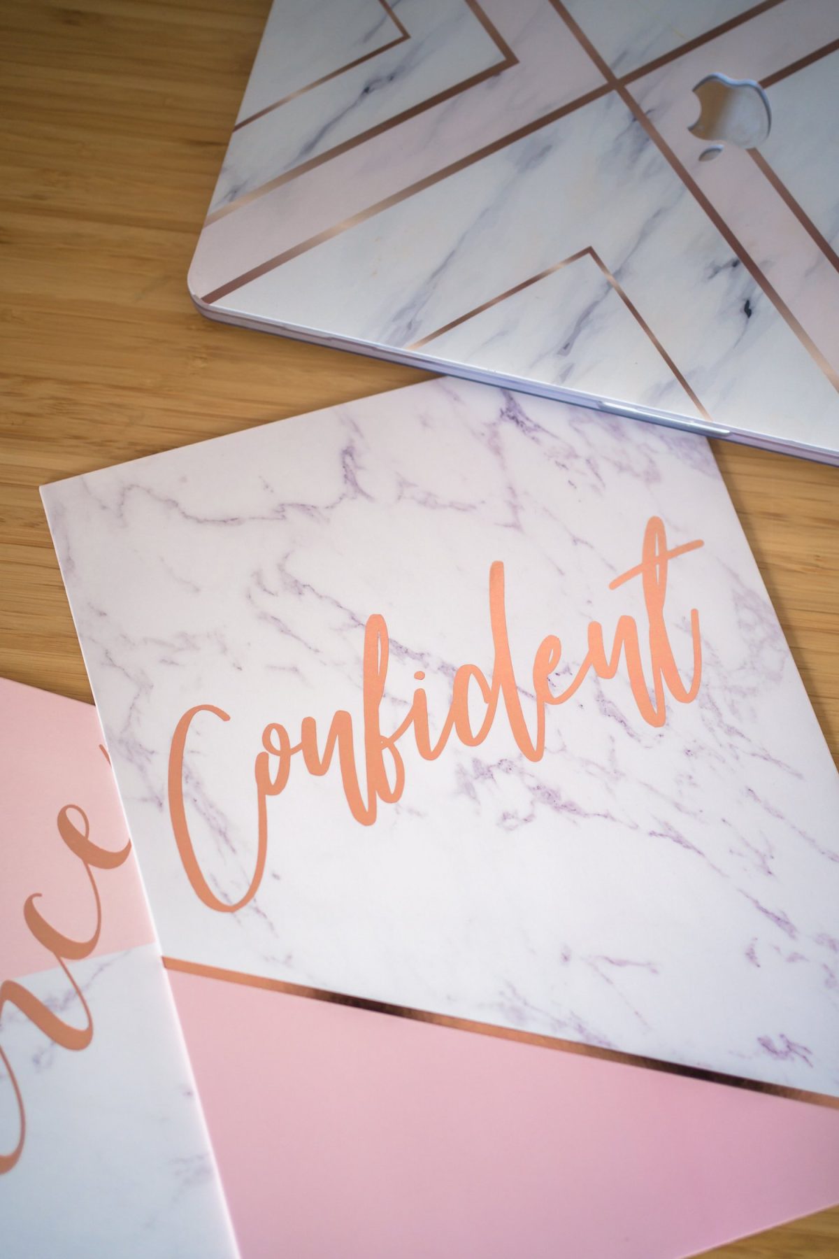 女性商业网络的 Janine Friston 介绍了作为内向珠宝商提高曝光度的 7 种方法（播客剧集） — Jewelers Academy