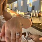 订婚了而且很开心！！！