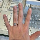 什么形状适合我的手（祖母绿或椭圆形）？