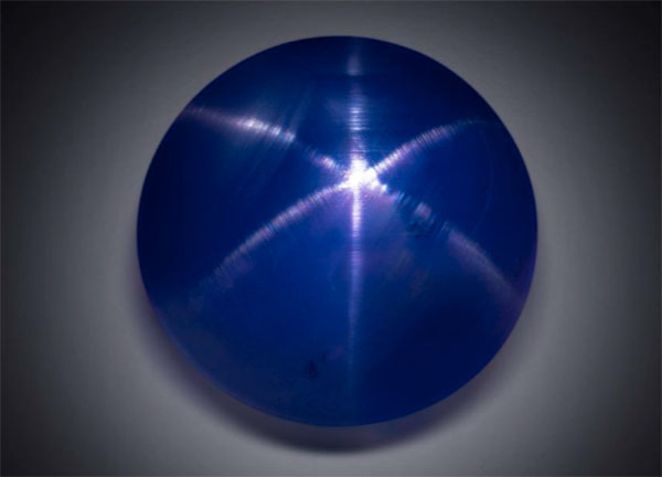 诞生石：这颗重 330 克拉的亚洲恒星的起源故事笼罩在神秘之中