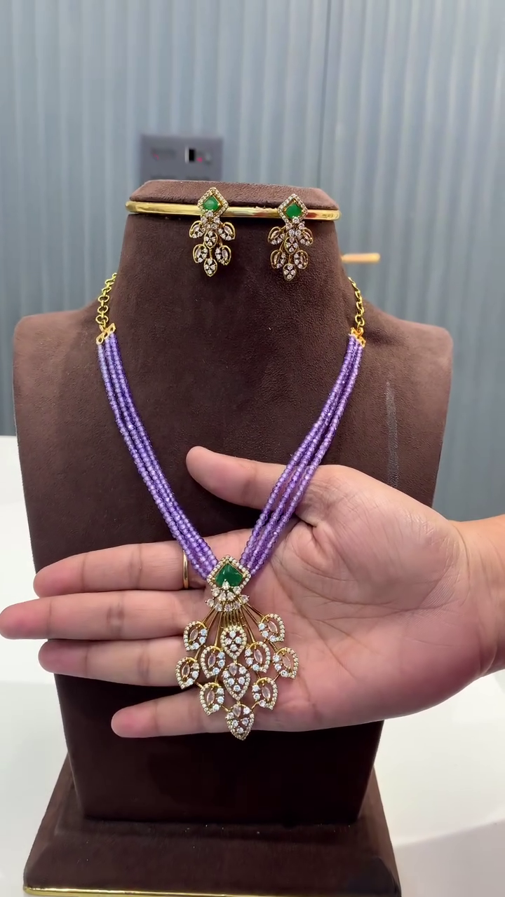 Premium Beads with Pendant Set From