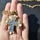 这个十字架是哪里来的？很少见吗？