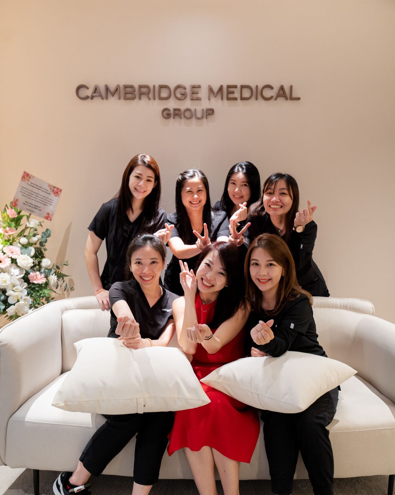 在剑桥医疗集团的全女性美容诊所享受时尚治疗