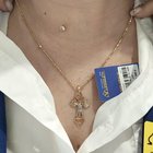 帮我决定这两个十字架，或者添加建议！