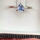 将斯里兰卡蓝宝石转换为单人