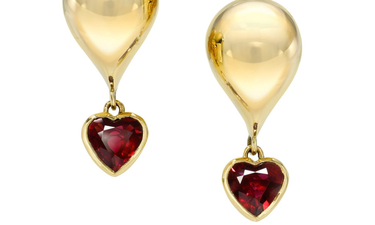 宝石揭示了雷切尔女王