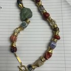 帮助 - 我以8磅的价格购买了这条项链，您没有意识到它是由品牌区分的，即独创性 /价值 /日期的知识？谢谢 ：）