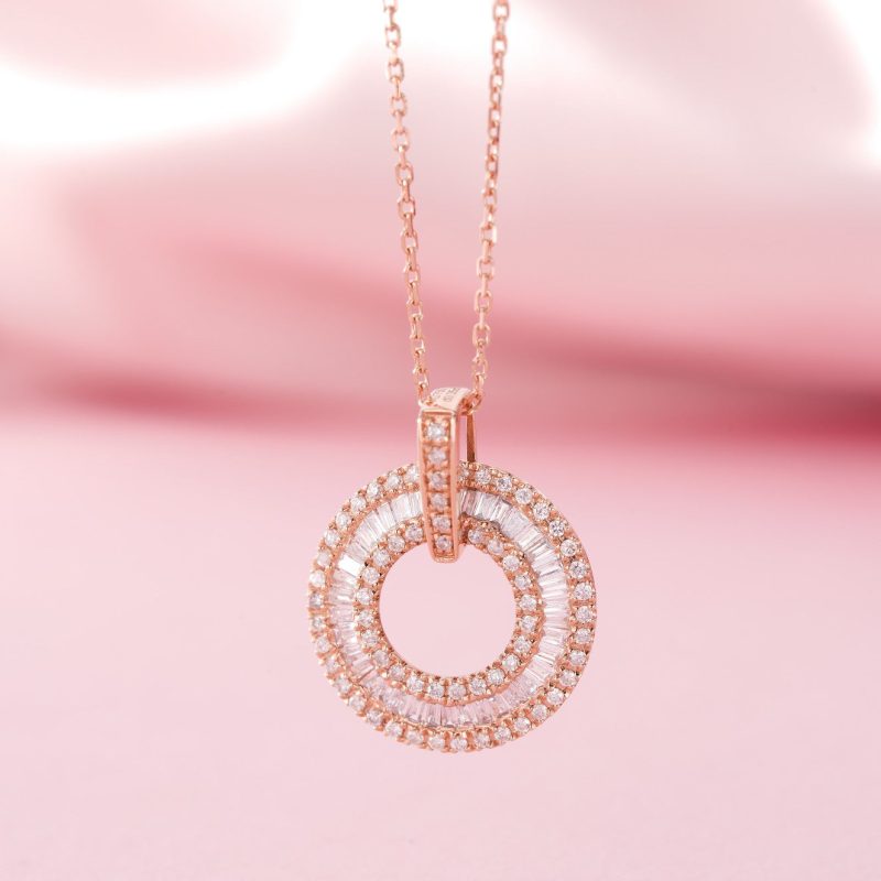 18K Diamond Circle Step Cut Necklace - Elegant Jewelry Piece - White Diamond Necklace