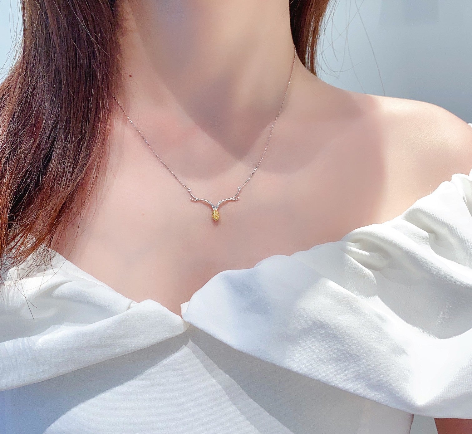 18K Yellow Gold Diamond and Teardrop Deer Antler Pendant - Exquisite Jewelry - Yellow Diamond Necklace