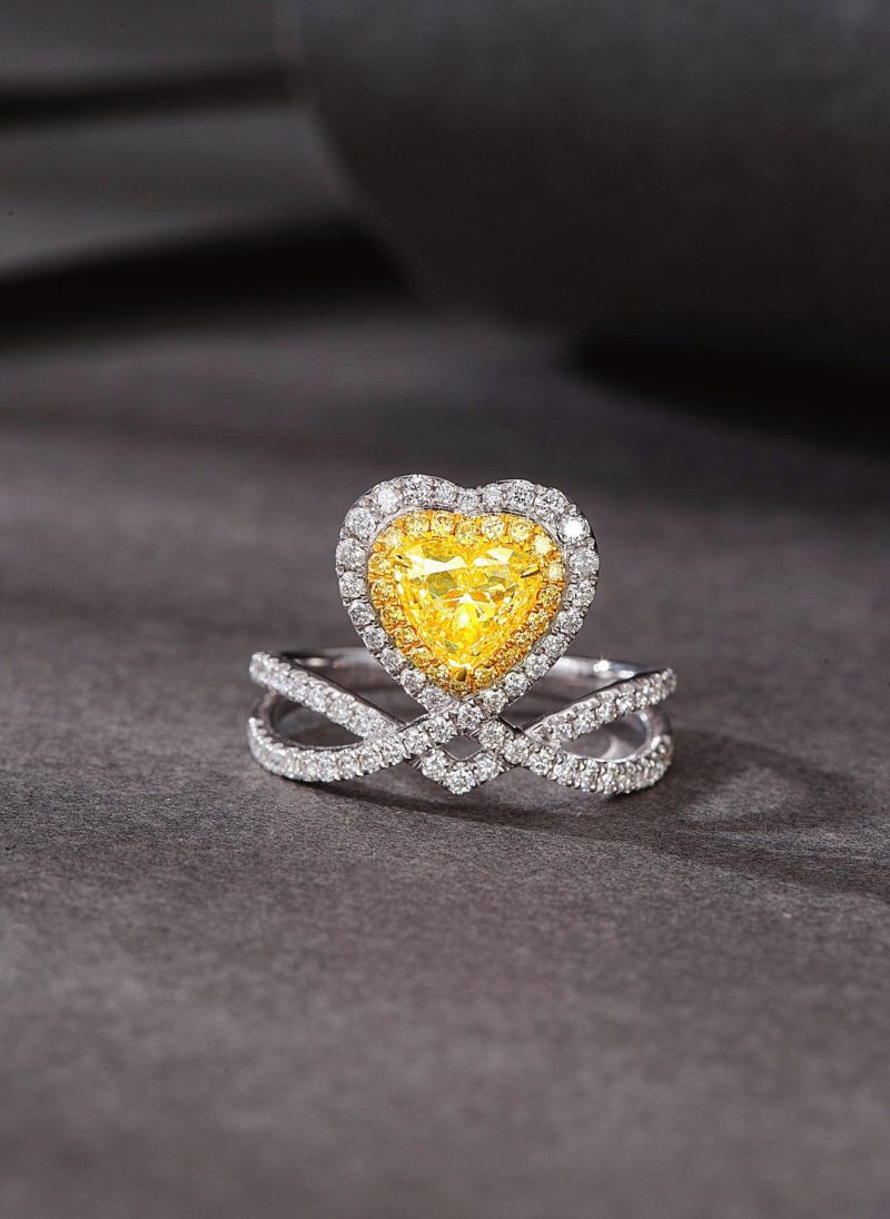 18K Yellow Gold Diamond Heart-Shaped Chaumet-Style Ring with AGL Certificate - Yellow Diamond Ring