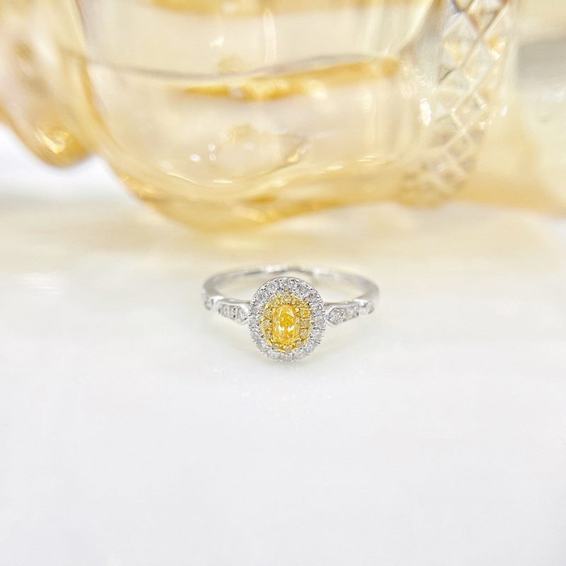 18K Yellow Gold Diamond Oval Shield Arm Ring - Premium Jewelry - Yellow Diamond Ring