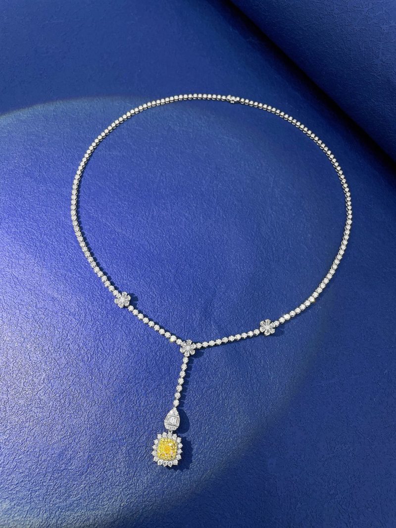 18K Yellow Gold Diamond Pillow Shape Full Diamond Three-Way Wear Jewelry - White Diamond Chain