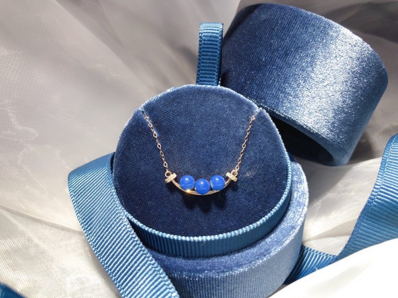 2021 Embrace Laughter with Our Dominican Blue Amber 18K Smile Pendant - Unique Jewelry for Joyful Girls