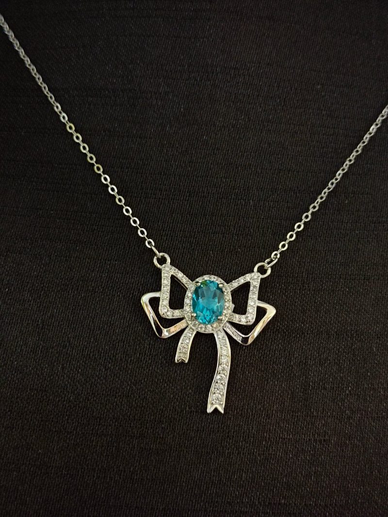 Dazzling Natural Topaz Bowknot Necklace - A Jewelry Delight