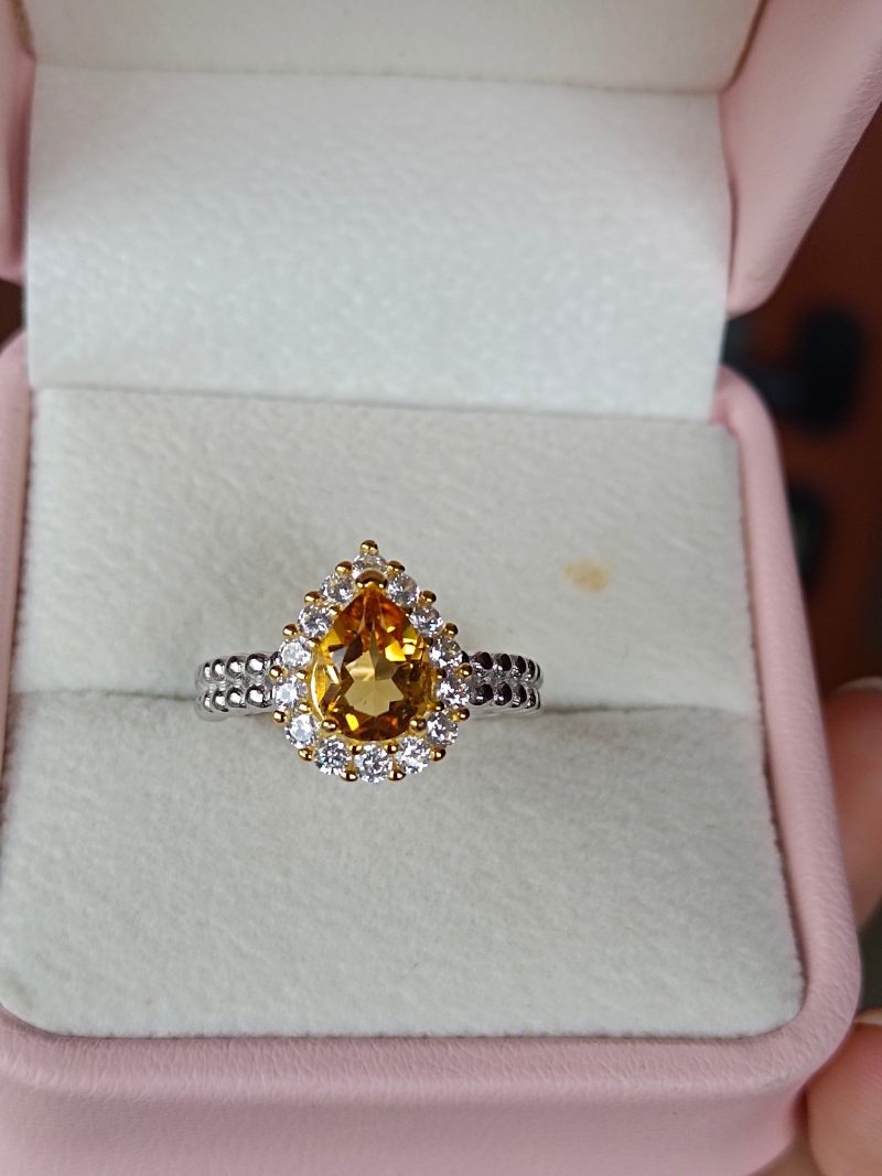 Dazzling Natural Yellow Citrine Teardrop Ring - Premium Jewelry