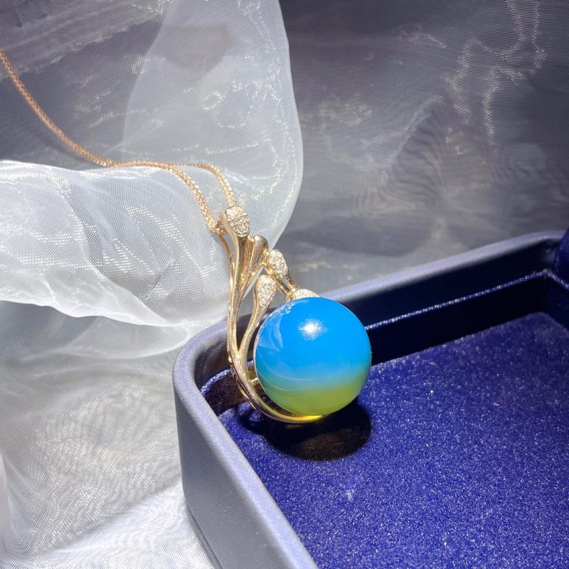 18K Gold Embedded Dominican Blue Amber Pendant - Elegant Summer & Autumn Jewelry