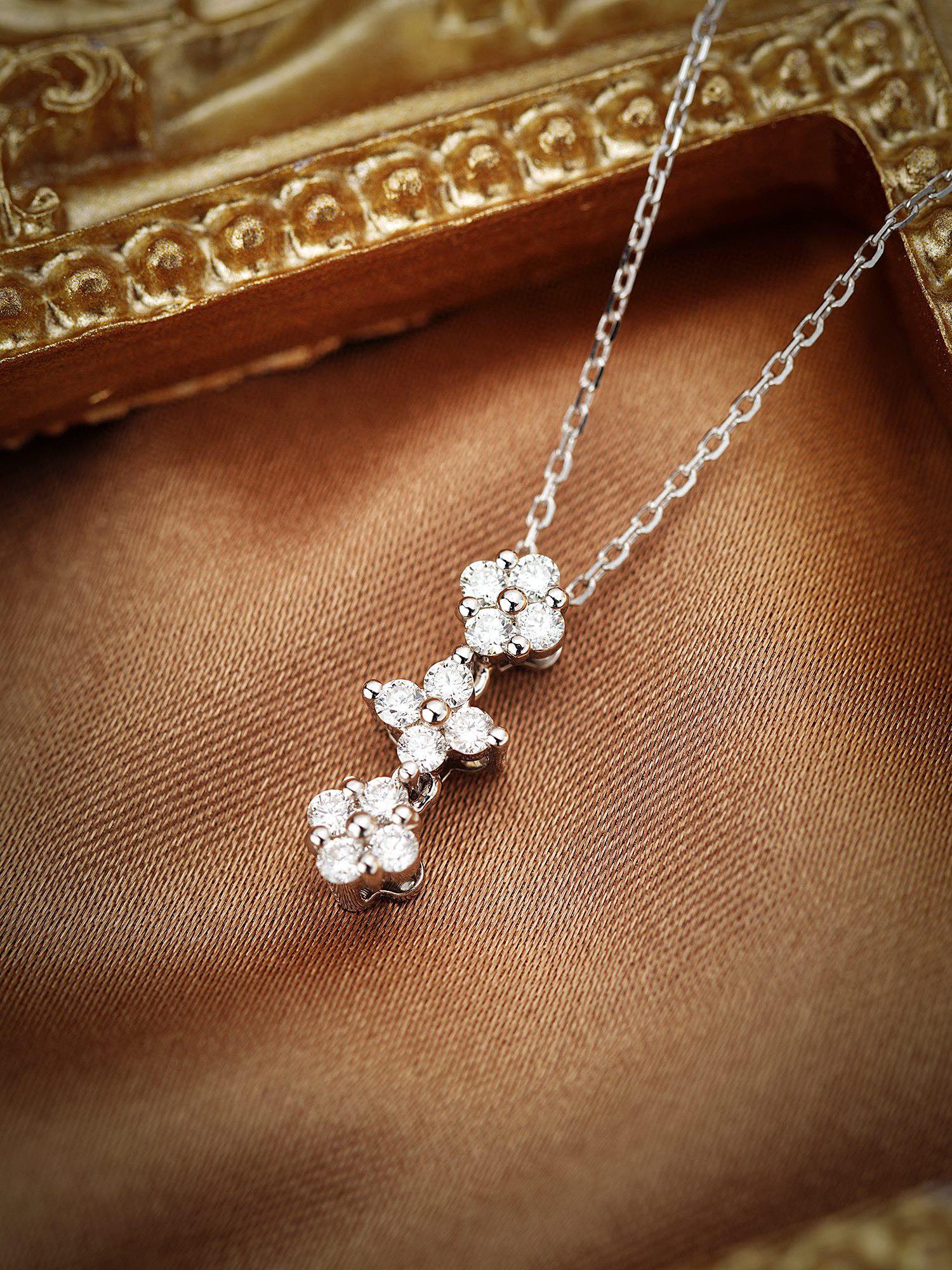 18K Heart-Shaped Pendant Necklace with Cultured Diamond, Two-Way Wear Design | Jewelry - 图片 2
