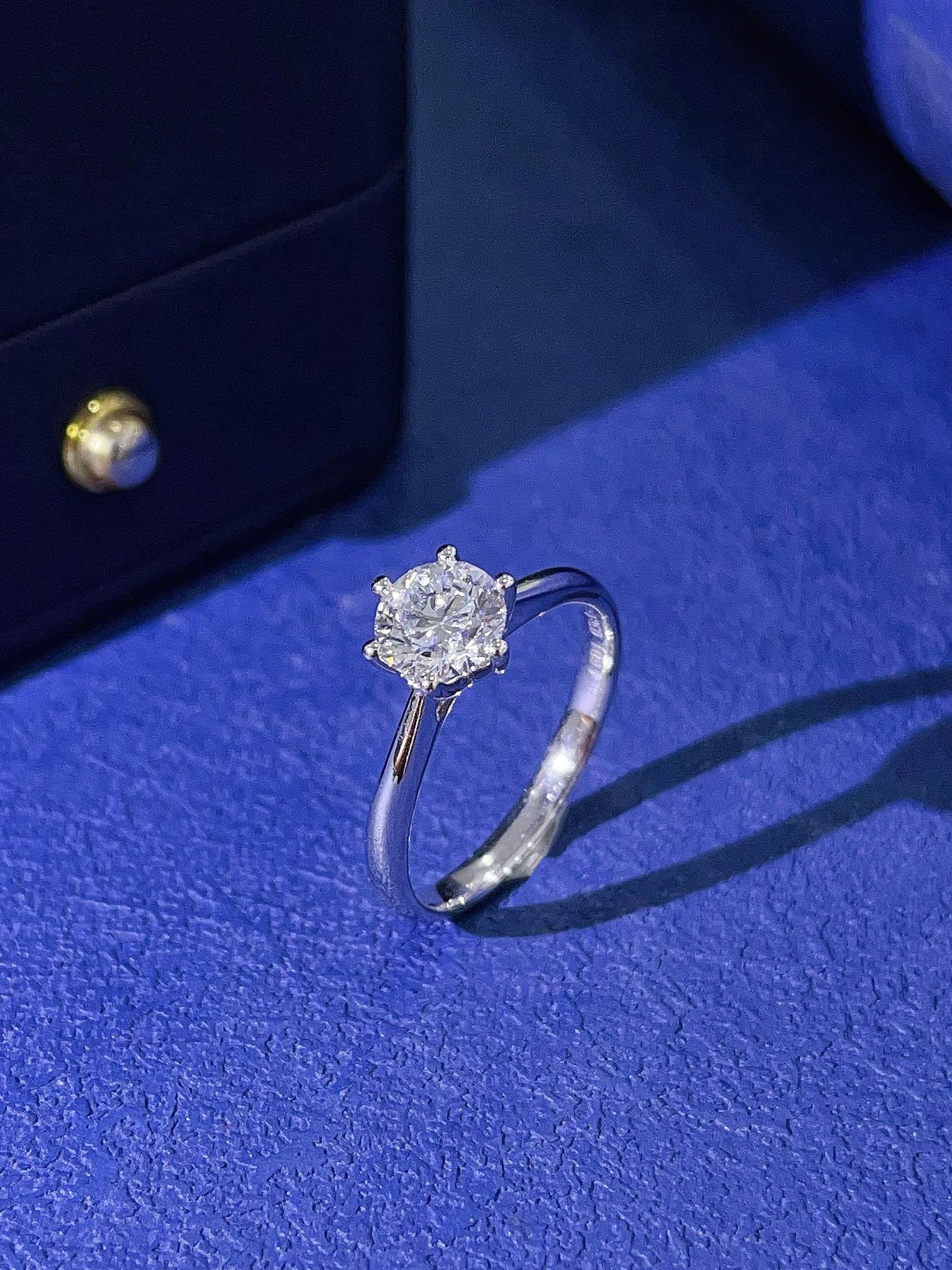 18K Cultured Round Diamond Six-Claw Gold Ring - Premium Jewelry - 图片 3