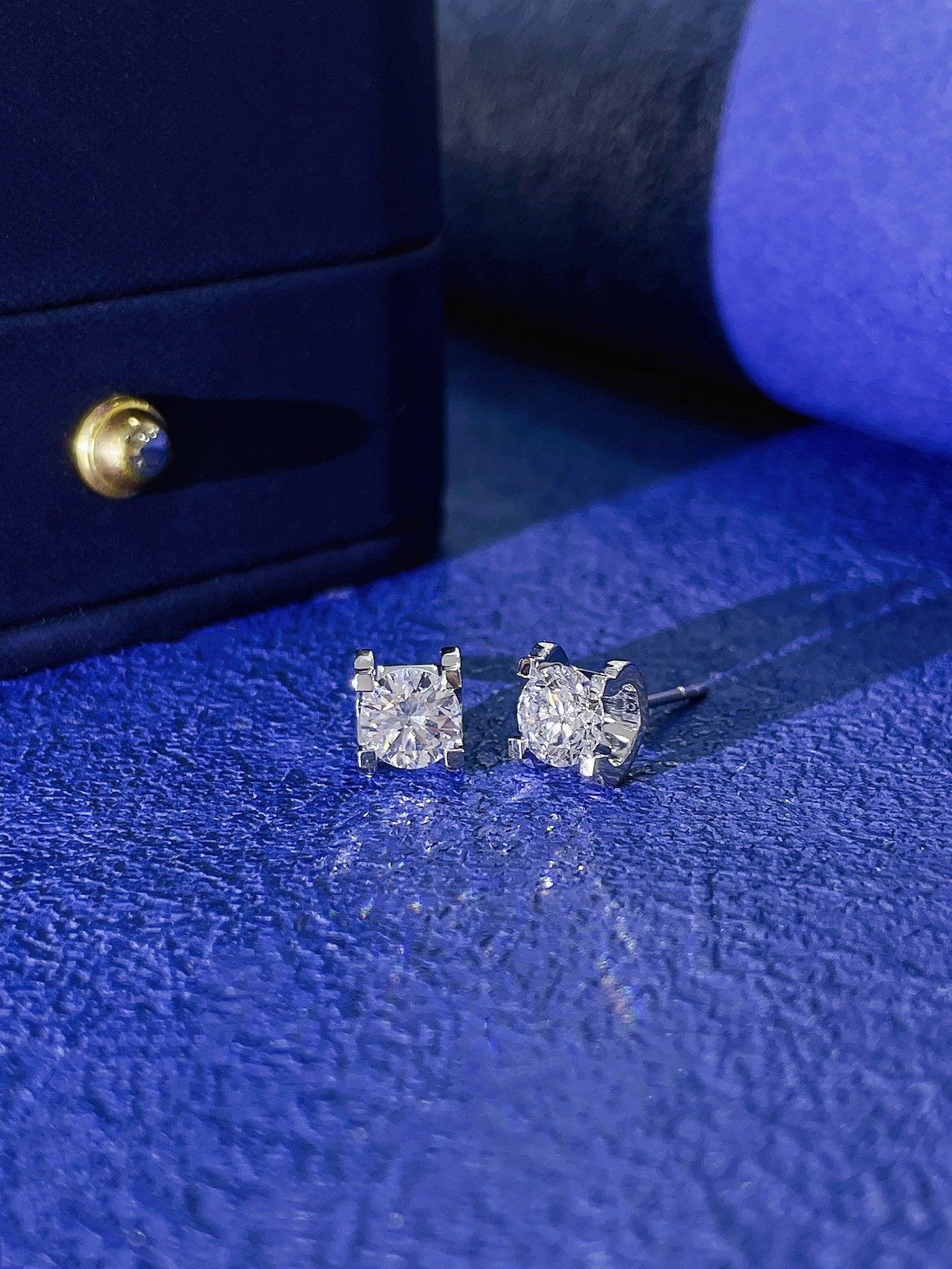 18K Cultured Round Diamond Bull Head Earrings – LGED001/60 - 图片 3