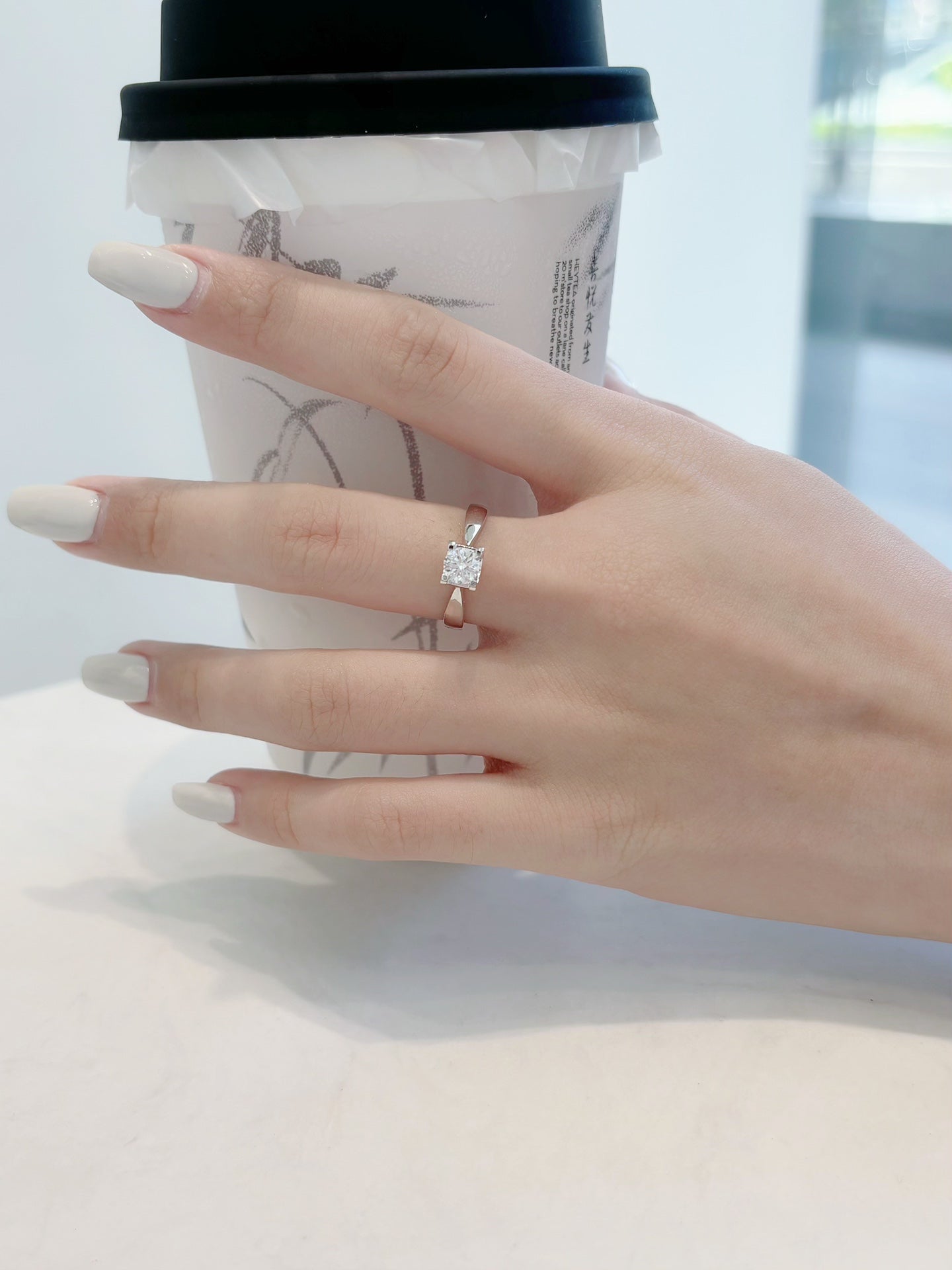 18K Cultured Diamond Round Bullhead Ring - Premium Jewelry Choice - 图片 3