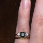 我的祖母向我展示了她家人的所有情节，因为我说我想要一个古老的一集，也就是说，她会选择什么？