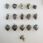 最后的房地产点。一群纯正的心魔术肿胀