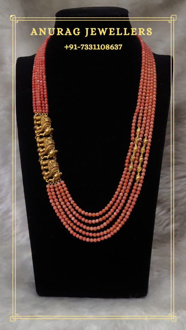 来自“ Anurag珠宝”的多层次金吊坠