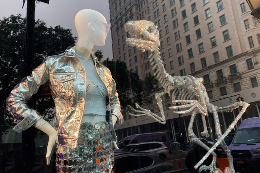 Luxury Shoppers Holding Back