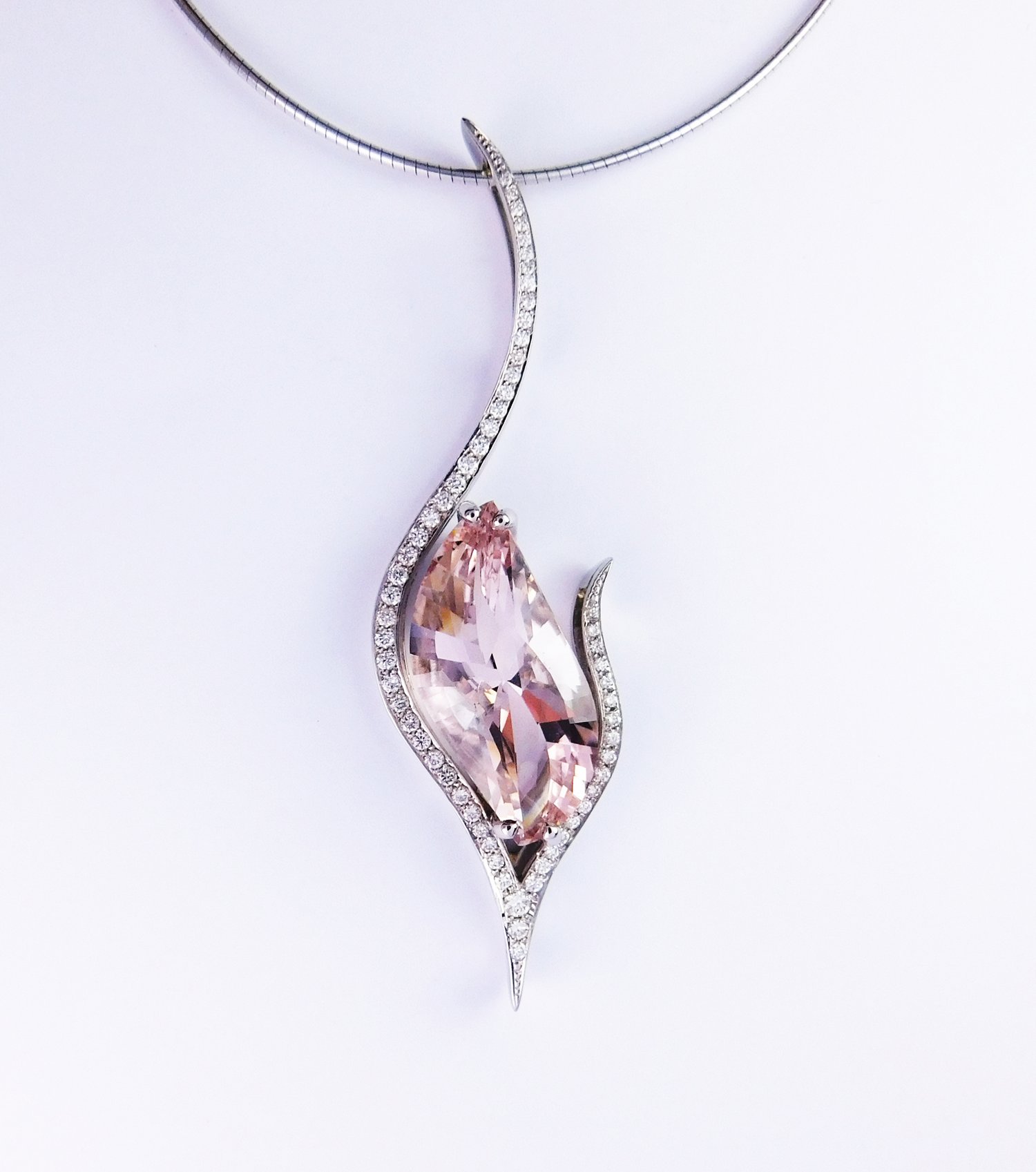 简·泰勒（Jane Taylor）如何建立了繁荣的珠宝公司（播客） - 珠宝商学院