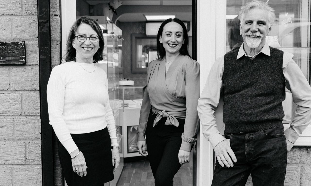 WJ Shaw珠宝在约克郡那天推出约克郡玫瑰系列