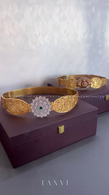 Traditional Gold Vaddanam From