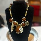 有人可以骑自行车购买这些珠宝吗