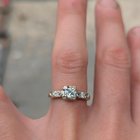 这个戒指多大了？