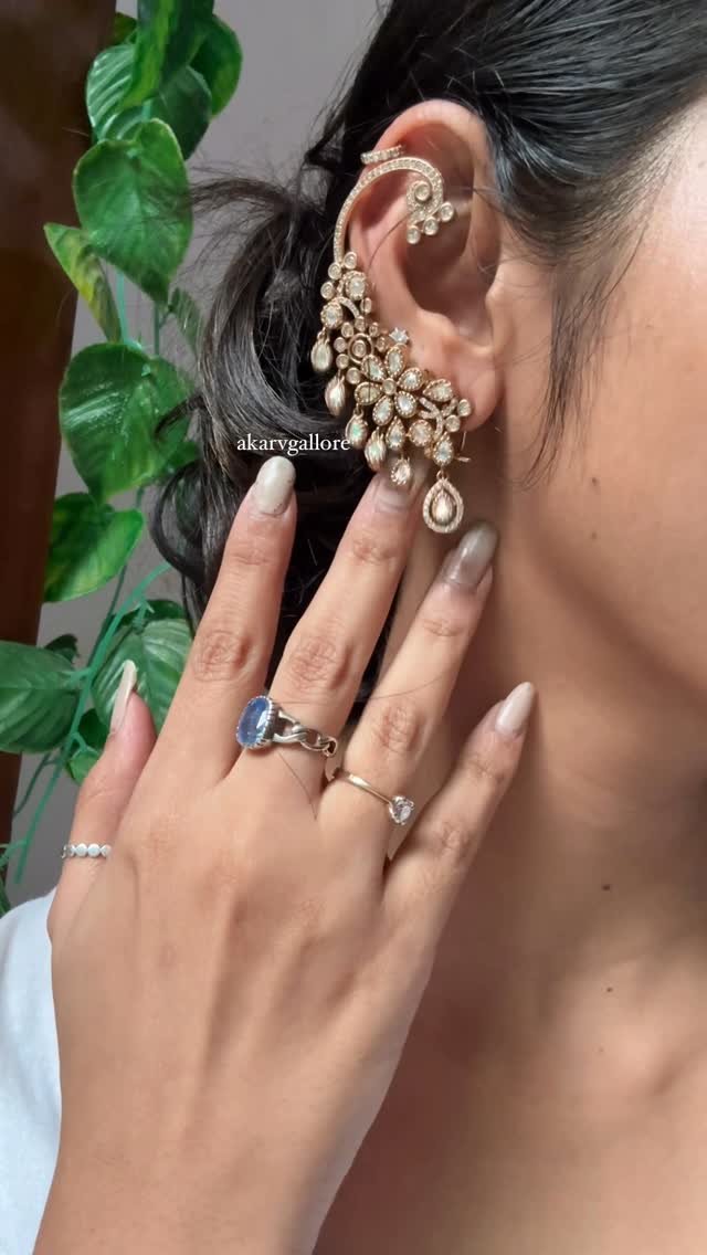 Poliki模仿“ Akarvgallore”•印度南部珠宝