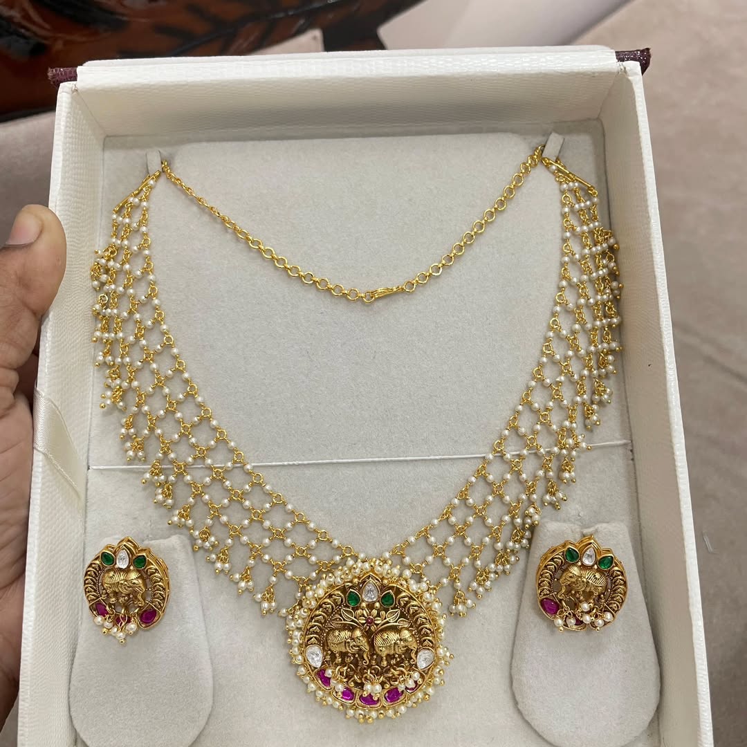 Pearl Necklace From ‘Kankanam’