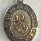 今天发现了我的跳蚤市场。当珠宝是金银混合时，卖家如何确定其价格？