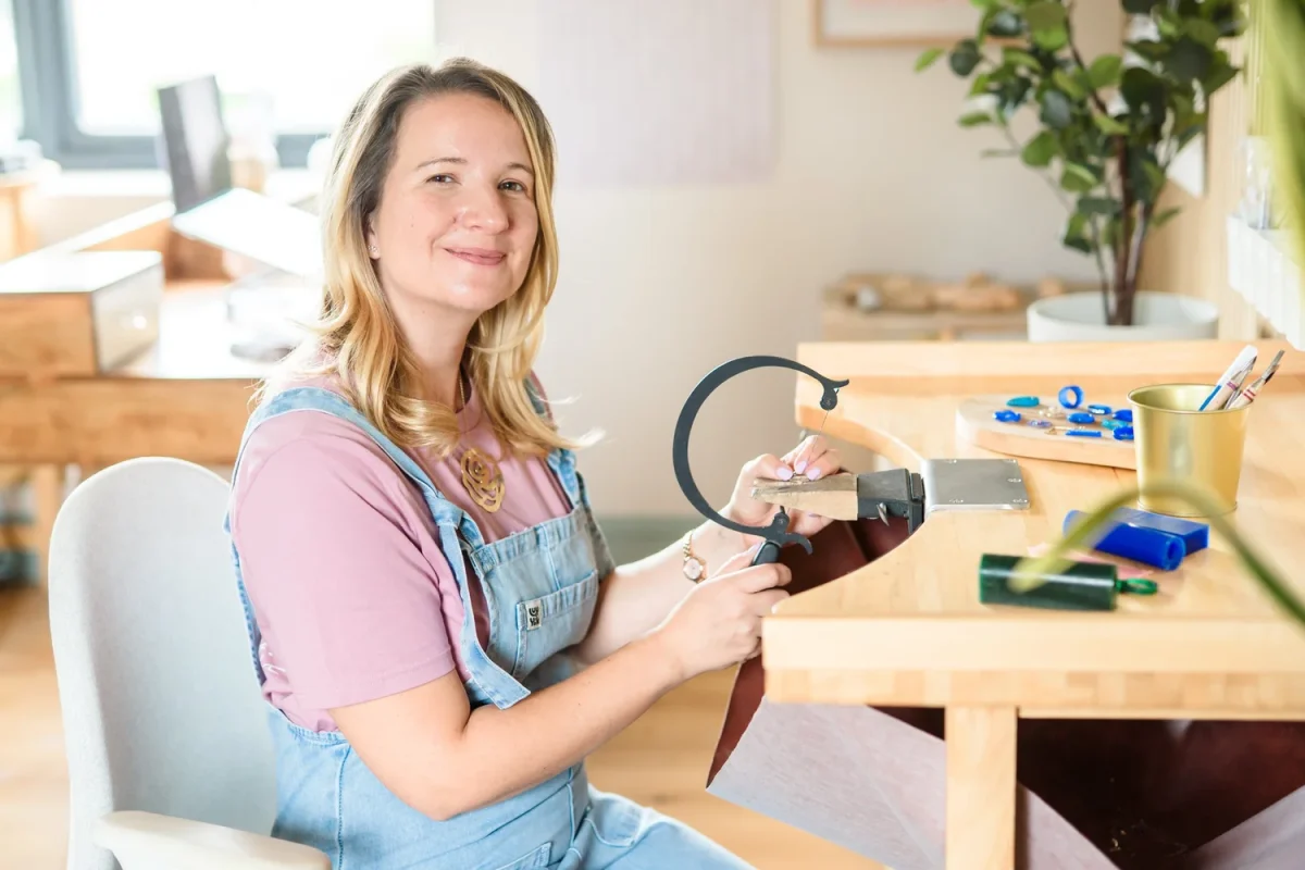 哪个珠宝学位最适合我？ — 珠宝商学院