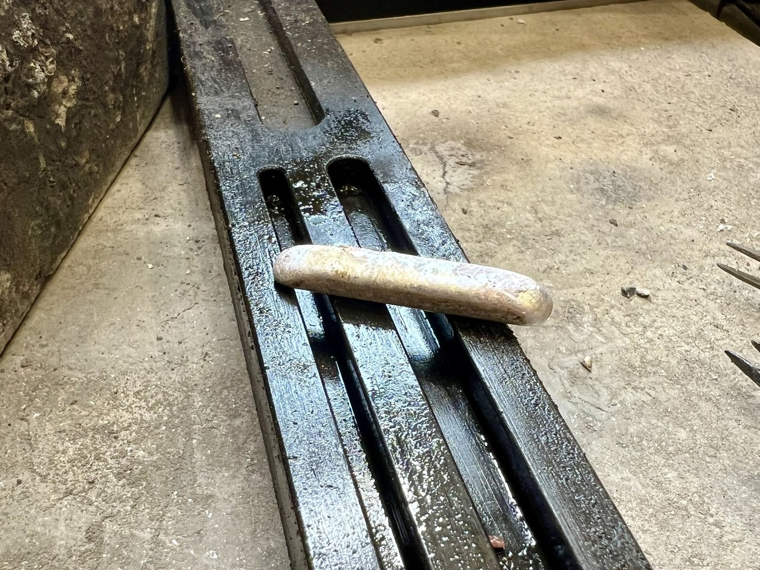 适合这项工作的工具？ — Anna Mcloughlin 道德珠宝