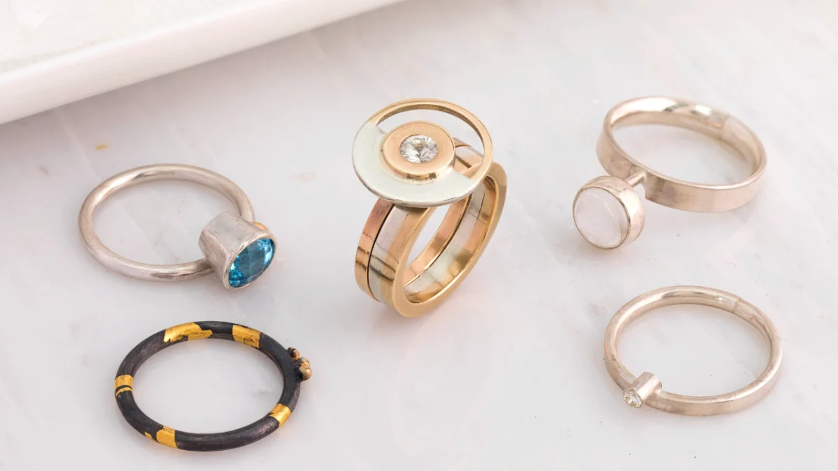 立即观看三个季节的珠宝灵感 — Jewelers Academy