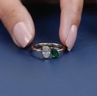 我刚刚收到一枚两石戒指，镶有椭圆形切割实验室种植钻石 ✨