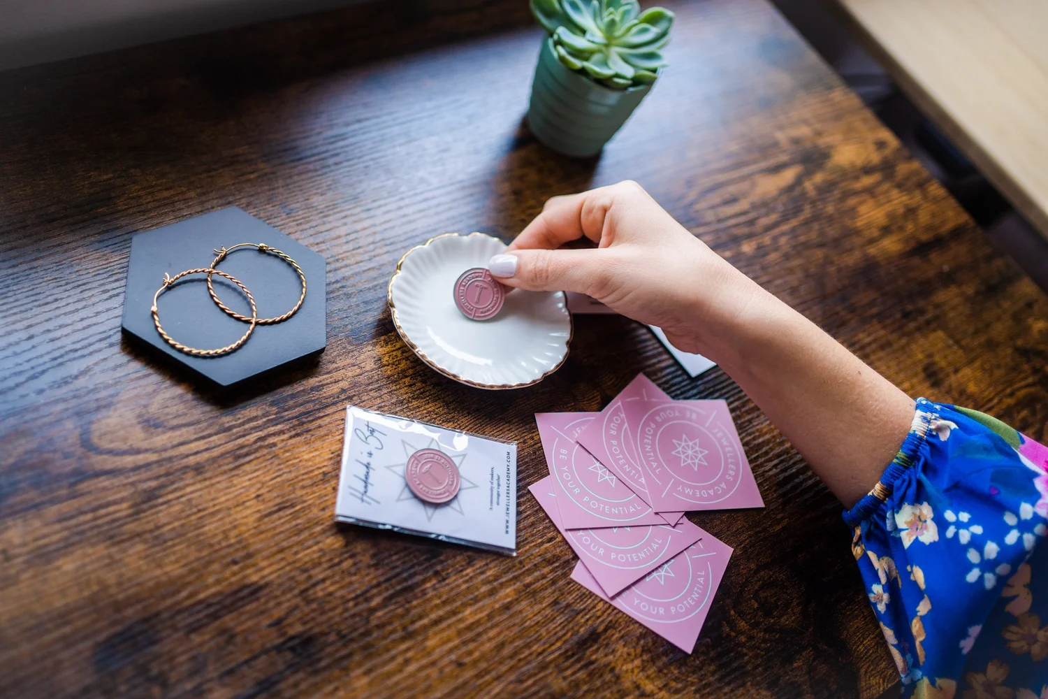 在珠宝大师班中提升您的品牌 — Jewelers Academy