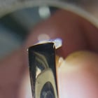我的旧纯金戒指上有一个黑点