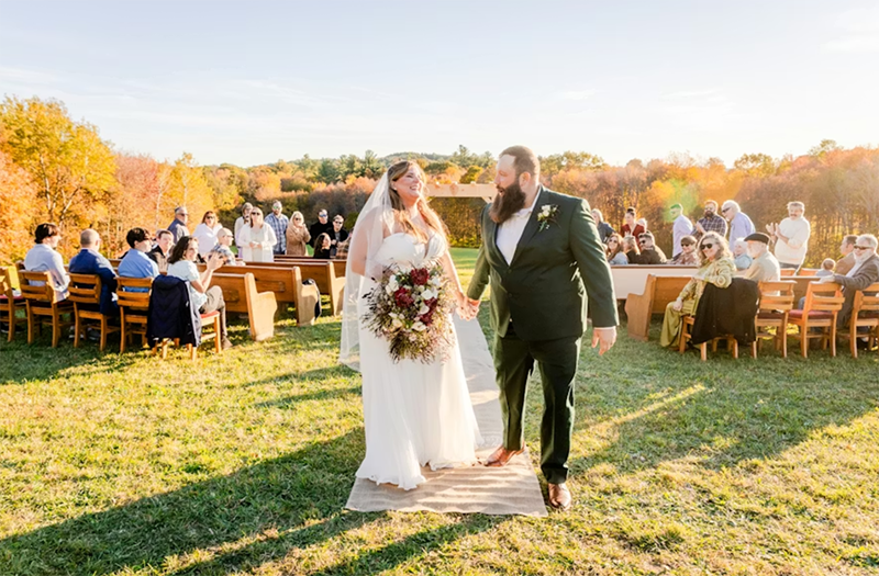 intimate backyard wedding